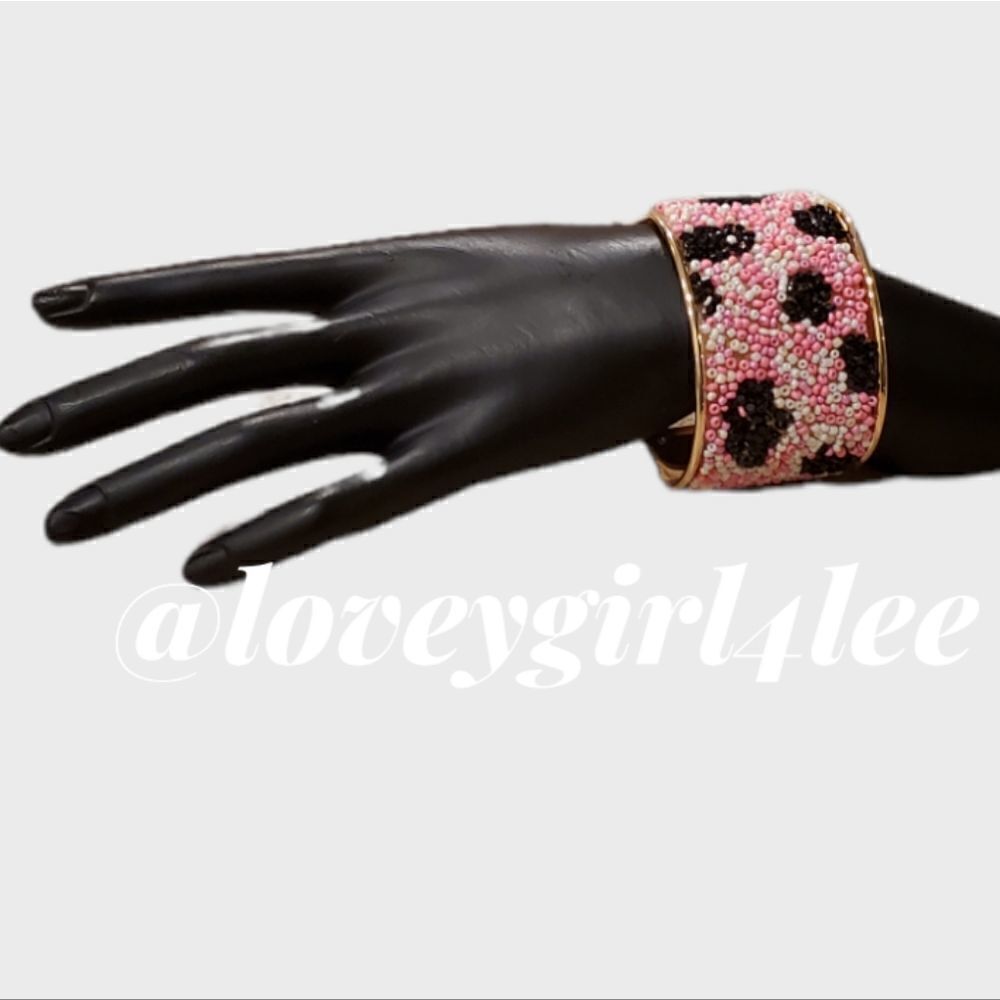 PINK & BLACK RICE BEAD  SPOTTED CUFF BRACLET # 2203-1